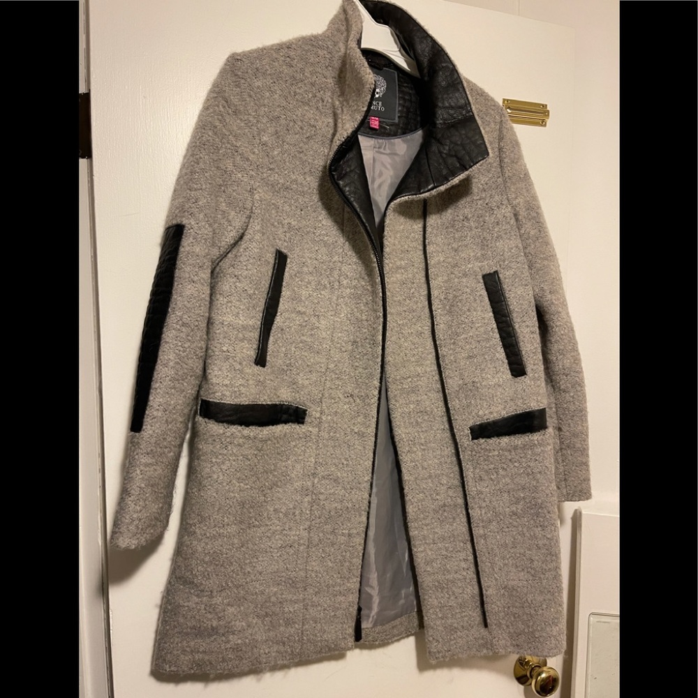 Vince Camuto beautiful coat